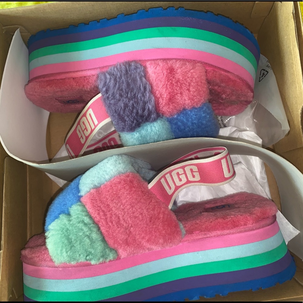 USED Women’s UGG DISCO CHECKER SLIDE